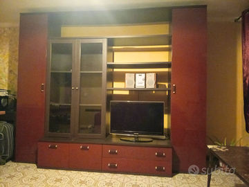 Mobile in legno bordeaux vintage