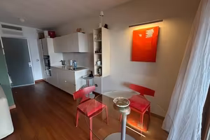 Appartamento di 58 m² con 1 locale e box auto a Du