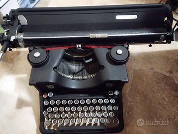 OLIVETTI M40 macchina da scrivere