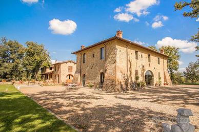 Interessato a Casale rustico a Imola e circondario