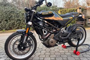 Husqvarna Svartpilen 401