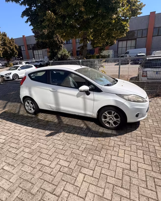 Ford Fiesta 1.4 Benzina-Gpl