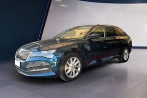 Škoda Superb Wagon 2.0 TDI EVO Executive 200 ...