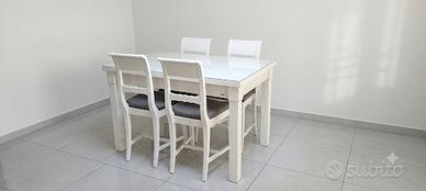 Tavolo e sedie Scavolini