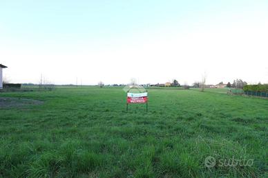 TER. RESIDENZIALE A MONTECHIARUGOLO