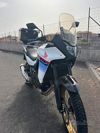 Honda transalp 750