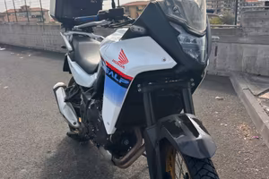 Honda transalp 750