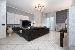 Meraviglioso quadrilocale completamente ristruttur