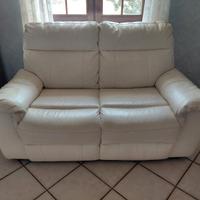 divano in vera pelle 