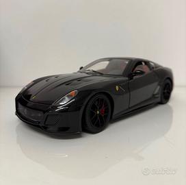 Ferrari 599 GTO 1:18 Hot Wheels élite