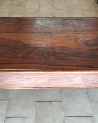 Tavolino da salotto in legno massiccio