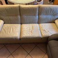 Divano in pelle 3 posti (con consegna)