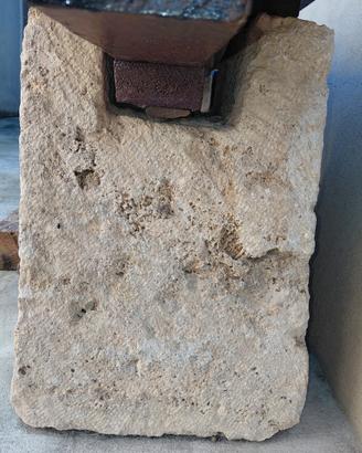blocco di travertino lavorato 