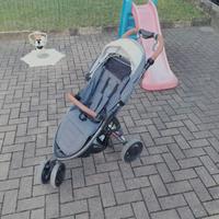 Passeggino con ovetto applicabile