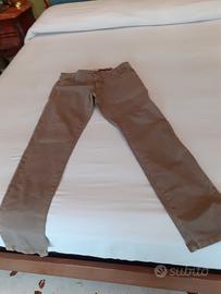 pantaloni per uomo 