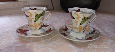 2 tazzine con farfalle