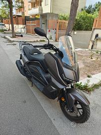 Nuovissimo scooter.