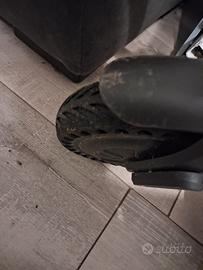 monopattino xiaomi-ruote piene antiforatura