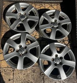 Cerchi in lega Volkswagen 15”