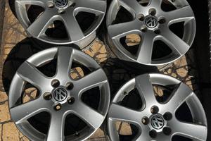 Cerchi in lega Volkswagen 15”