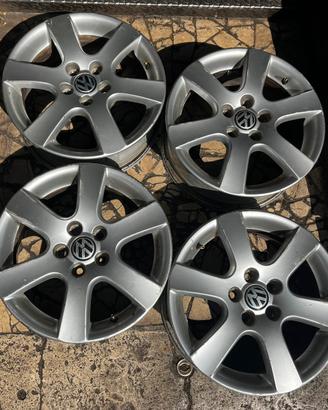 Cerchi in lega Volkswagen 15”