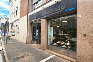 Negozio Corso V. Emanuele (angolo Piazza XX Sett.)