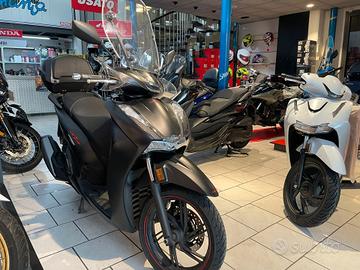 Honda SH 350 SPORT