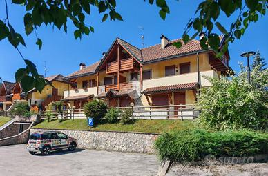 3 LOCALI A ROANA
