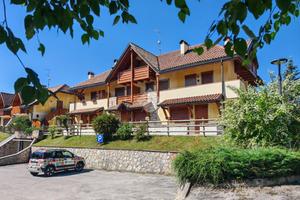 3 LOCALI A ROANA