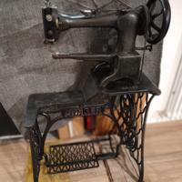 antica macchina da cucire da calzolaio
