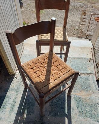 2 sedie in legno