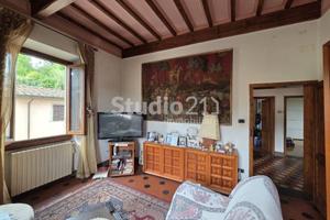 Appartamento di 110 m² con 4 locali a Reggello
