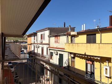 4 LOCALI A BOTRICELLO