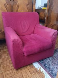 Poltrona in buone condizioni – copripoltrona nuovo