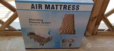 Materassino ad aria antidecubito