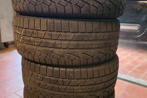 4 gomme Pirelli 225/45 R17 condizioni top