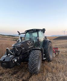 Trattore agricolo pari al nuovo  ( 550 ore)