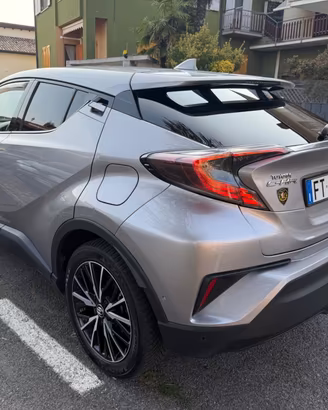 Toyota C-HR 1.8 Hybrid E-CVT Lounge