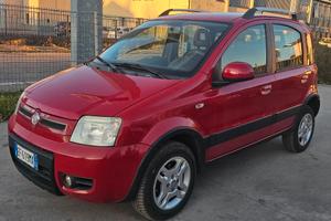 Fiat Panda 1.3 MJT 16V DPF 4x4 Climbing