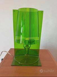Lampada da tavolo Kartell “Take”
