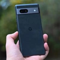 Google Pixel 7a da vetrina