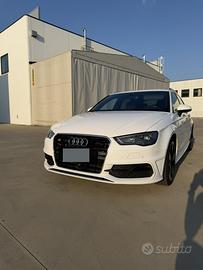 Audi a3 sportback sline 150cv car play