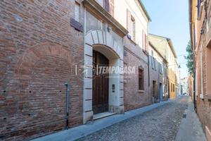 TRILOCALE CENTRO STORICO CON POSTO AUTO