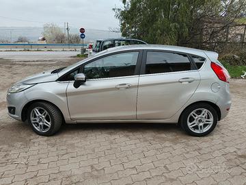 FORD FIESTA  SERIE 6 TITANIUM  1.5 ANNO 2015 