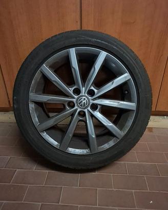 4 cerchi in lega +  copertoni estivi 