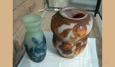 Coppia di vasi galle