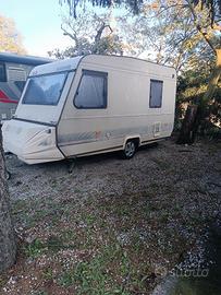 Roulotte Adria 4052