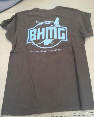 tshirt maniche corte nera con immagine fronte TG m