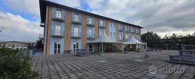 Immobile in asta di 3230 m² con più di 5 locali a 