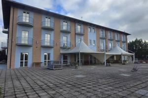 Immobile in asta di 3230 m² con più di 5 locali a 